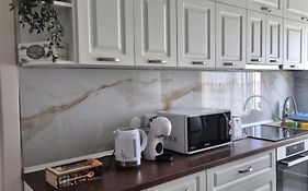 Mika'S Apartment - Comfort And Style In Oradea
